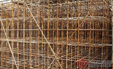 建筑钢管脚手架结构模板施工措施