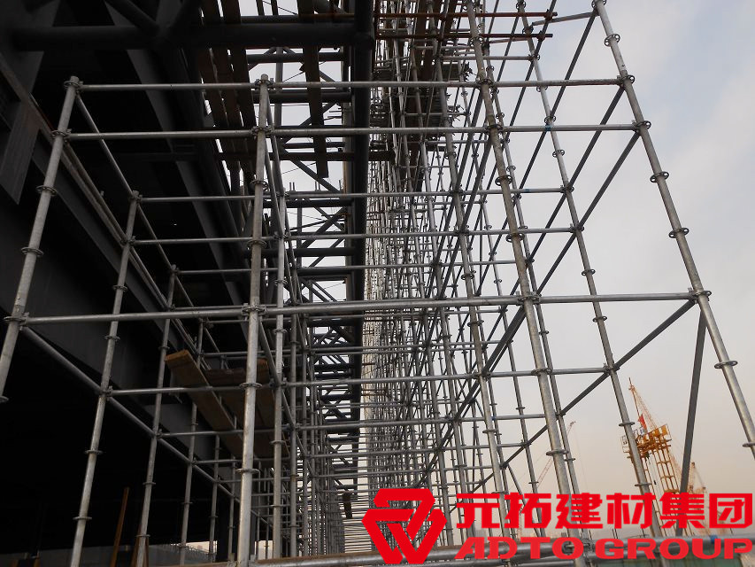 中铁建工集团兰州枢纽工程项目使用元拓盘式脚手架 